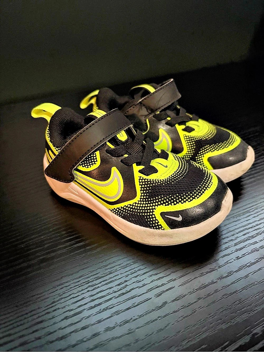 Nike Flex Advance TD Kids Black & Green Sneakers
